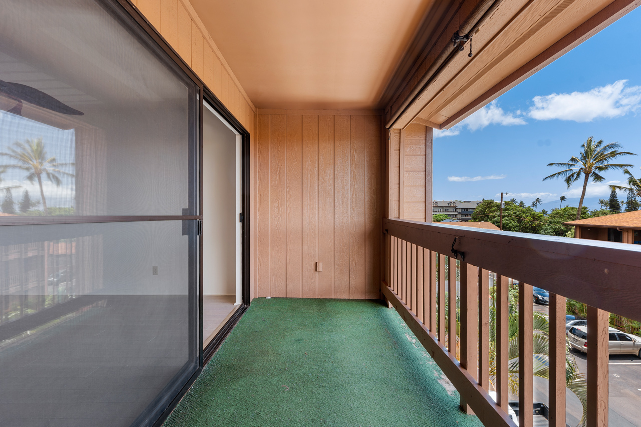 Covered Lanai: 